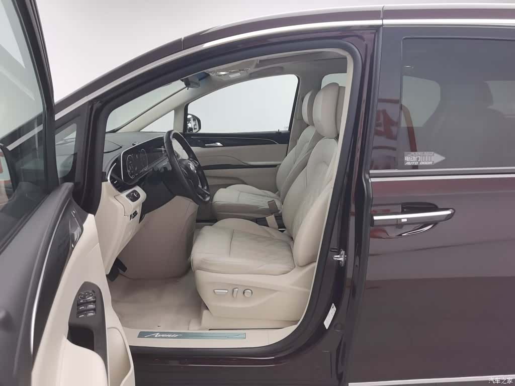 Buick GL8, 2020 10