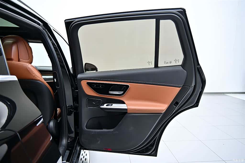 Mercedes-Benz GLC, 2023 22