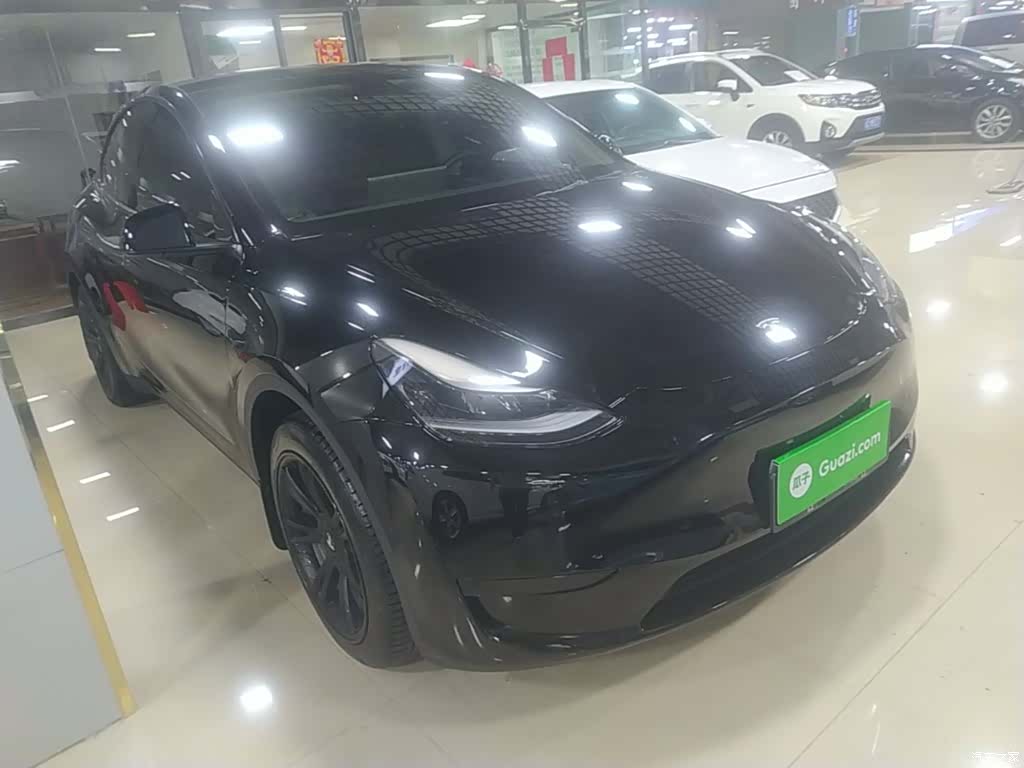Tesla Model Y, 2022 4