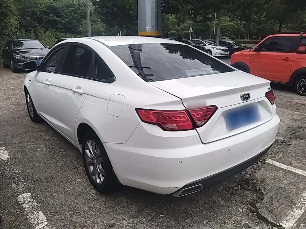 Geely Emgrand, 2017 все фото