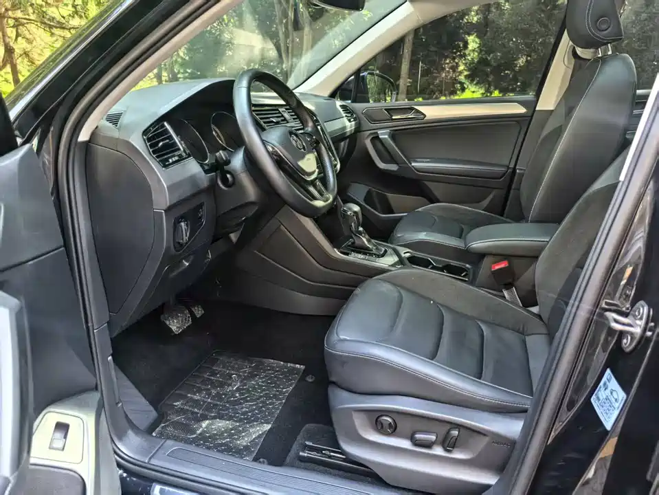 Volkswagen Tiguan L