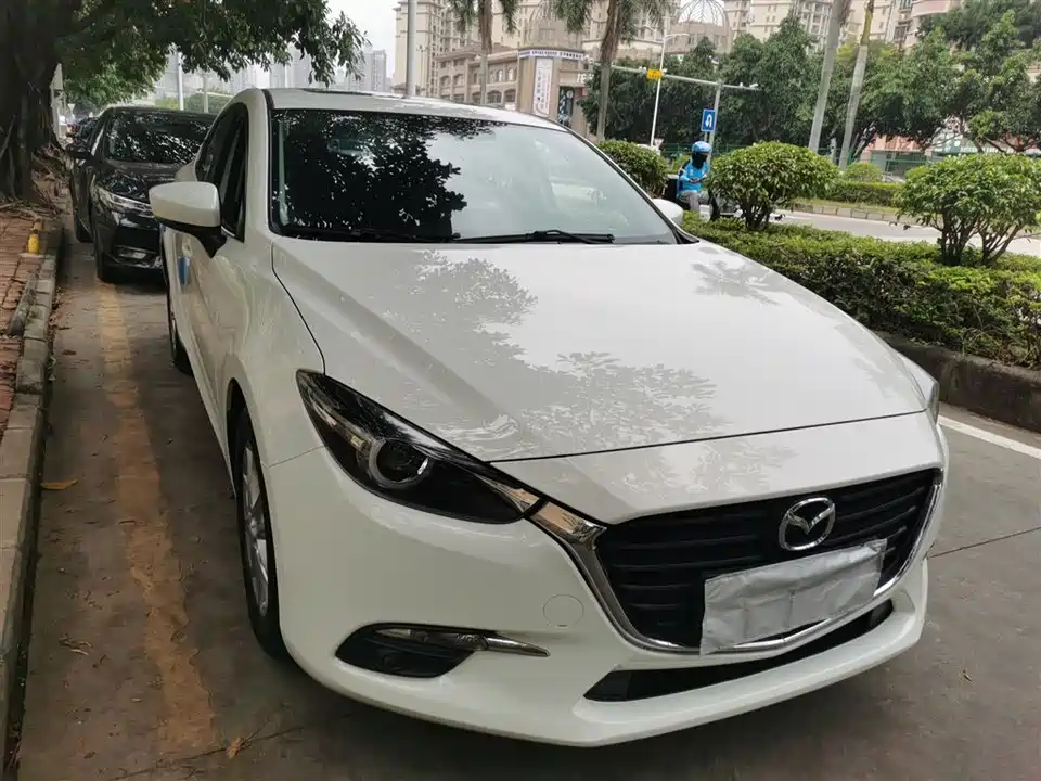 Mazda 3 Angkesaila