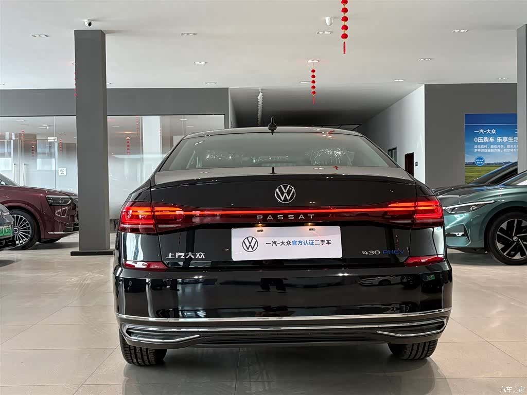 Volkswagen Passat, 2025 все фото