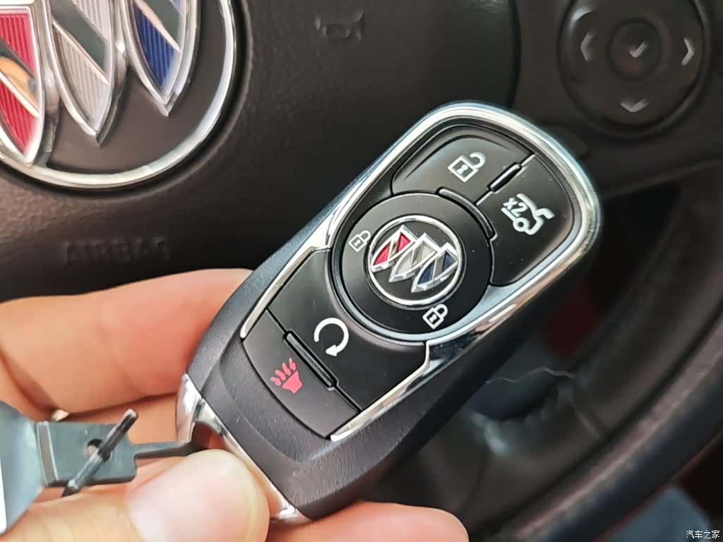 Buick LaCrosse, 2022 9