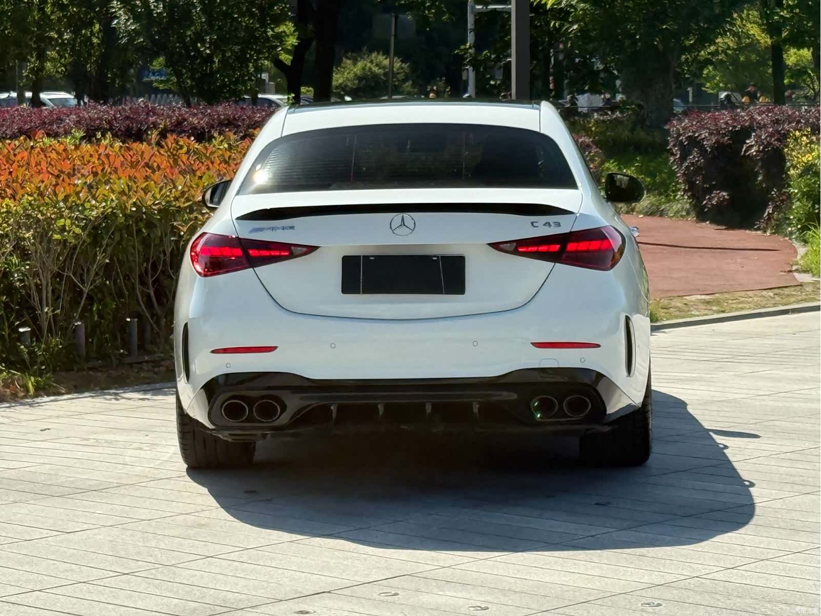 Mercedes-Benz C-Class, 2025 3