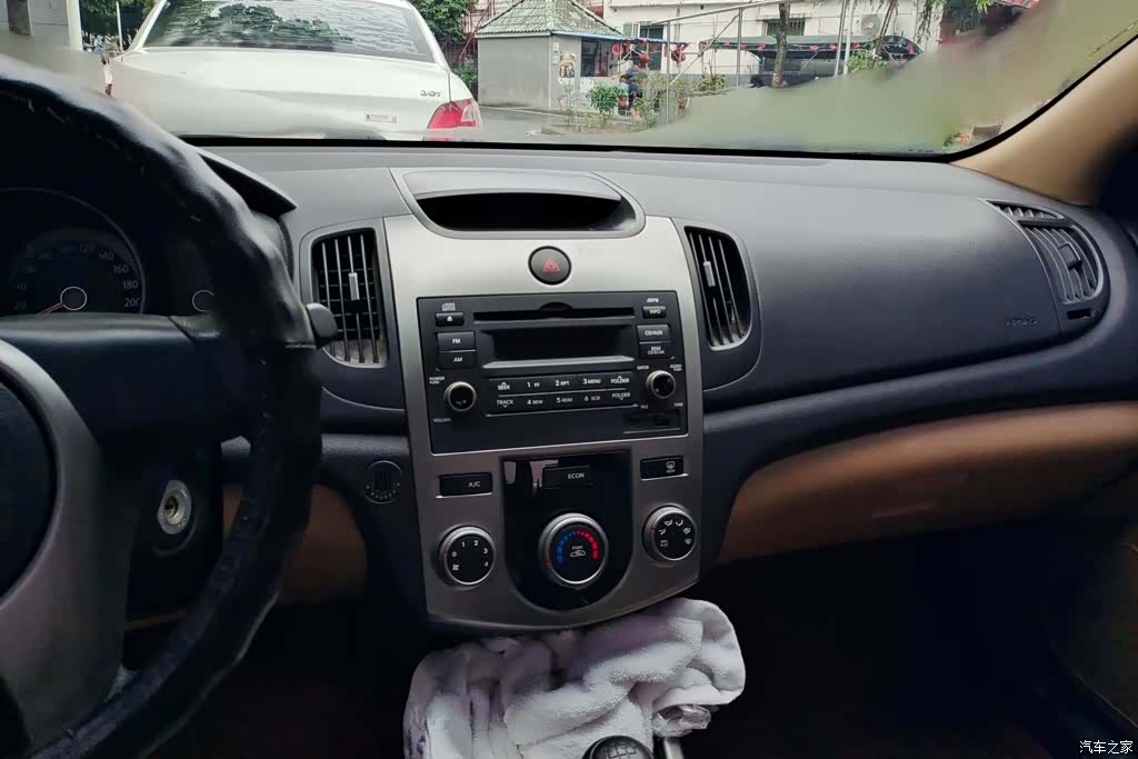 Kia GL, 2012 13