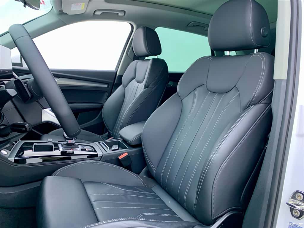 Audi Q5L, 2022 12