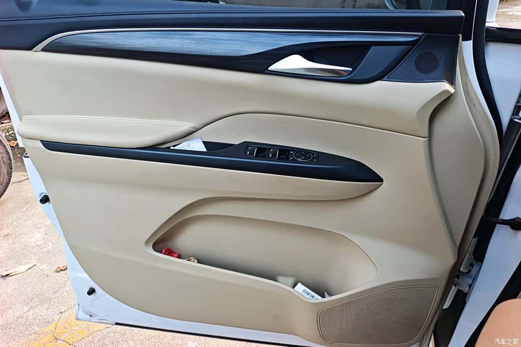 Buick GL8, 2022 7