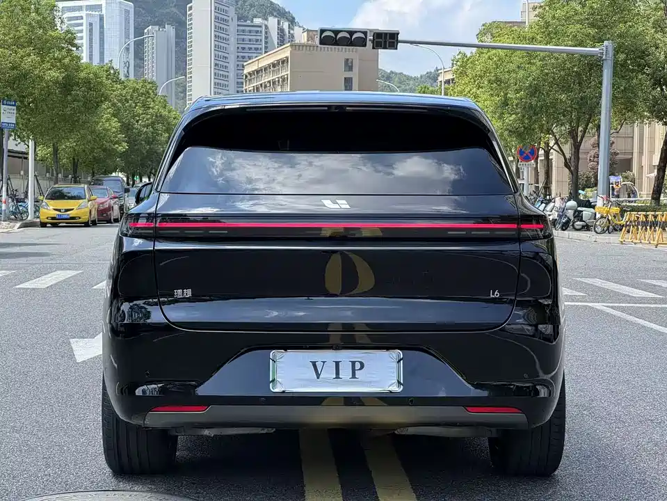Li Auto Ideal L6