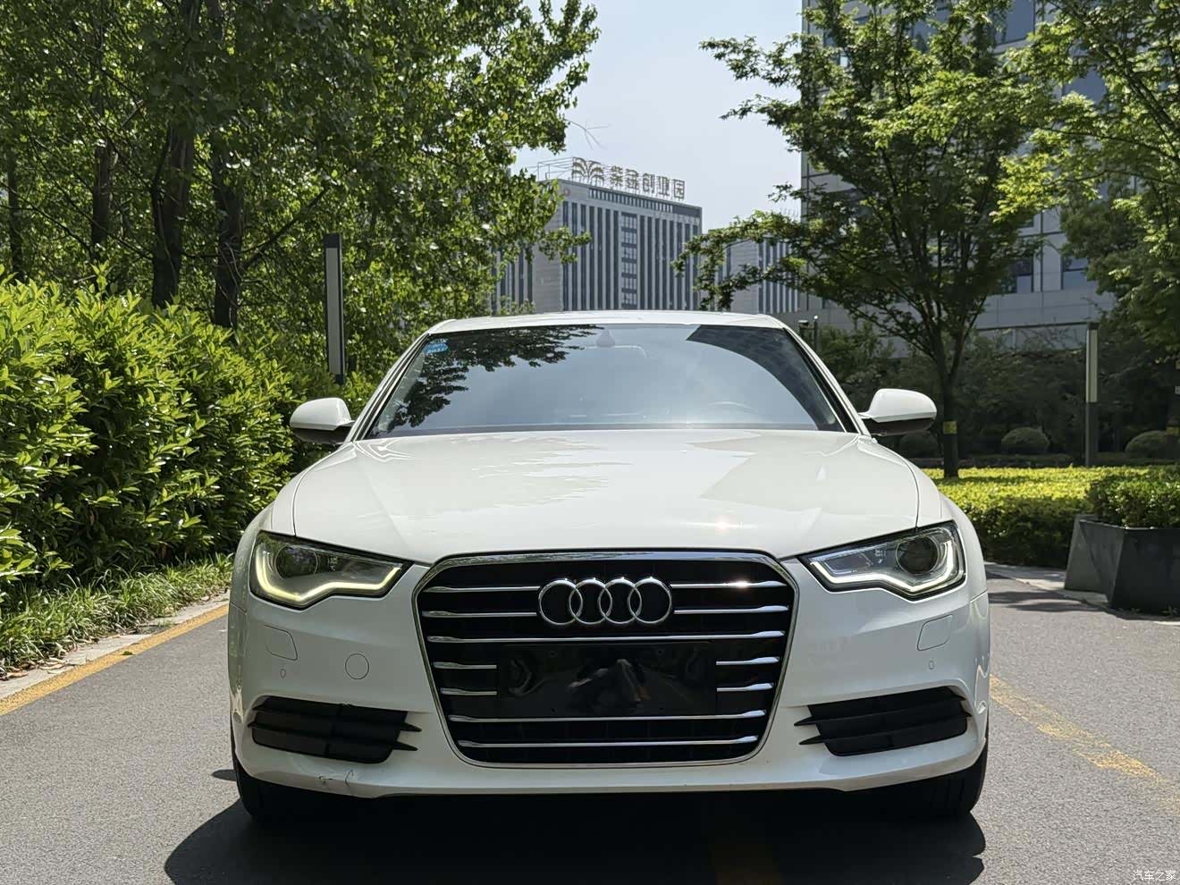 Audi A6L, 2014 3