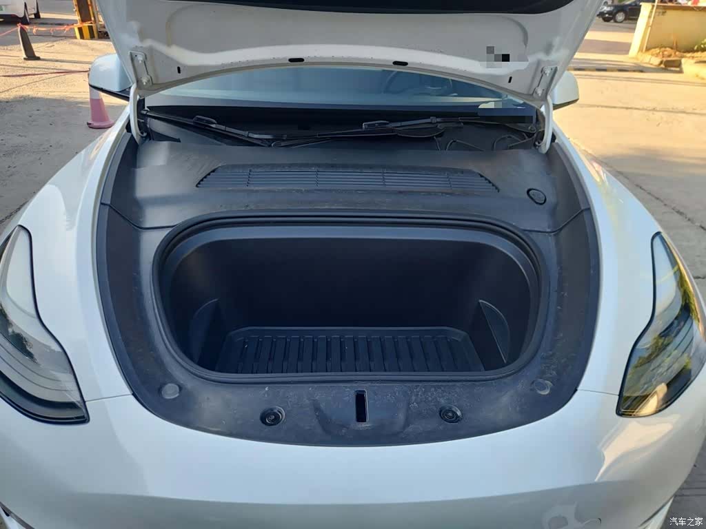 Tesla Model Y, 2021 16