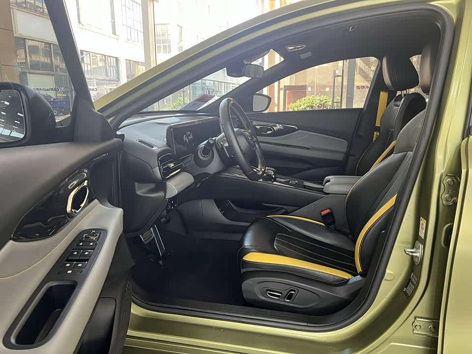 Trumpchi Shadow Leopard