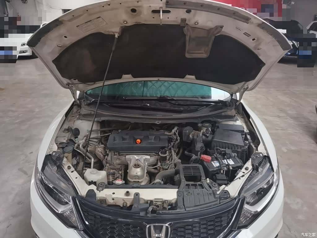 Honda Jade, 2015 20