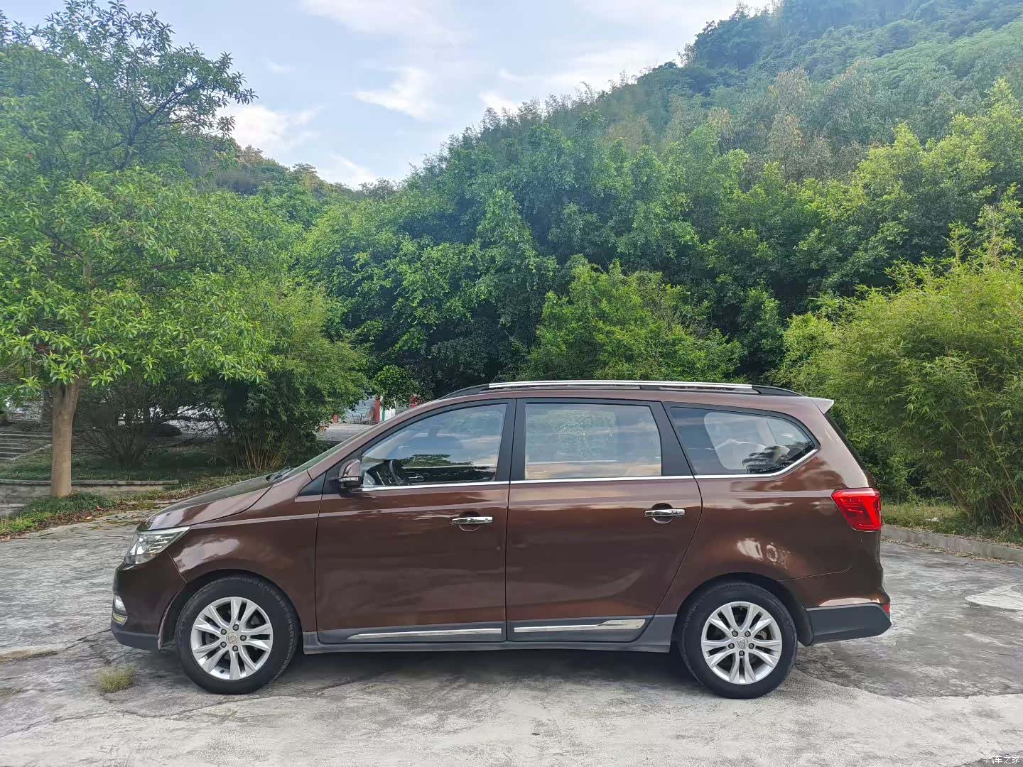 Wuling 730, 2016 2