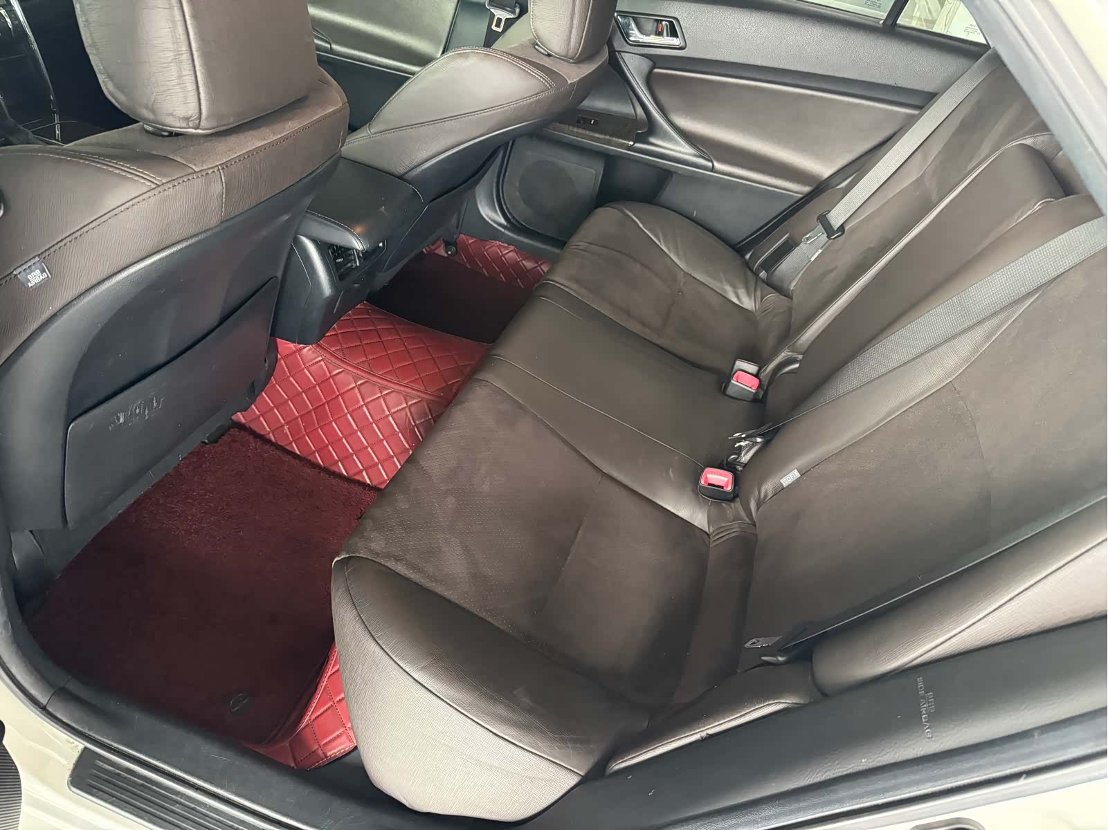 Toyota 2.5V, 2016 7