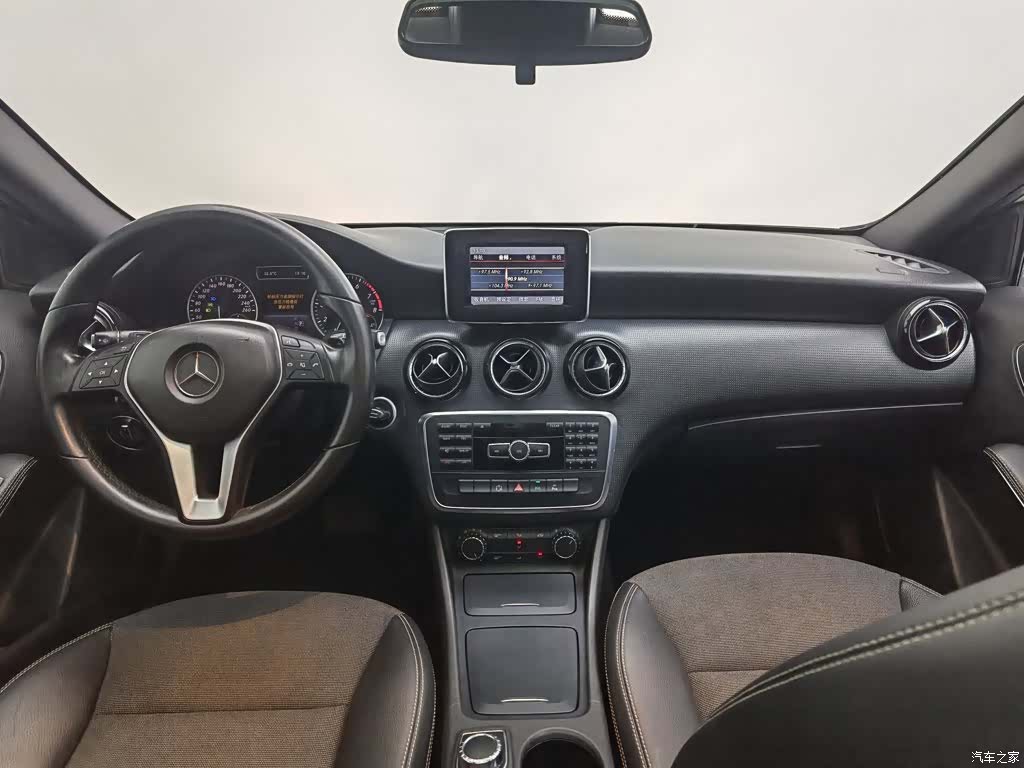 Mercedes-Benz A-Class, 2013 все фото