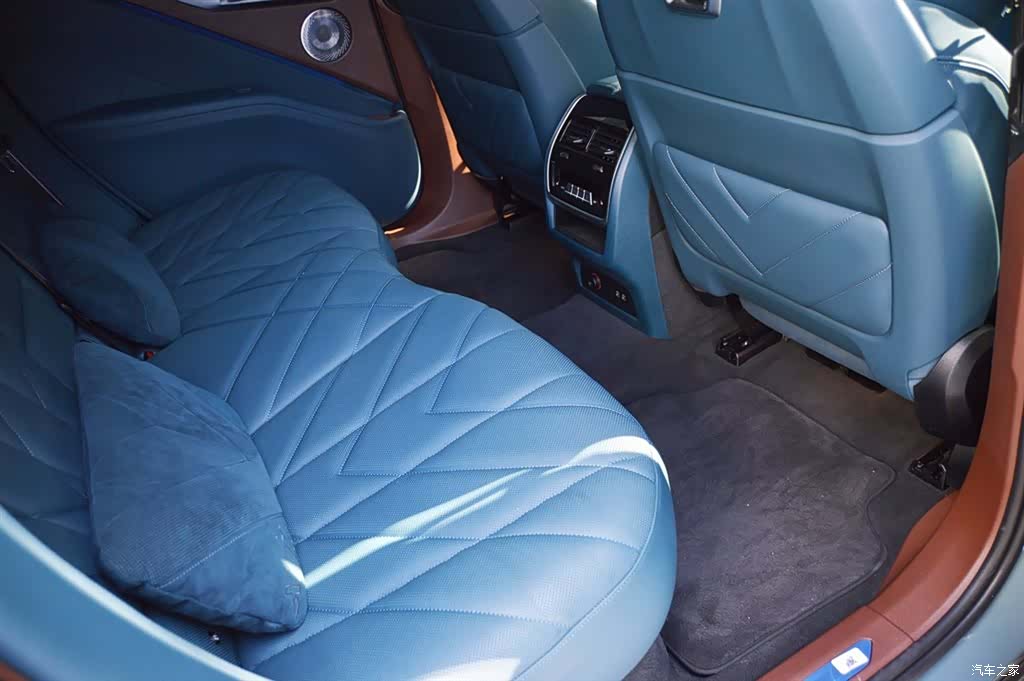 BMW XM, 2024 12