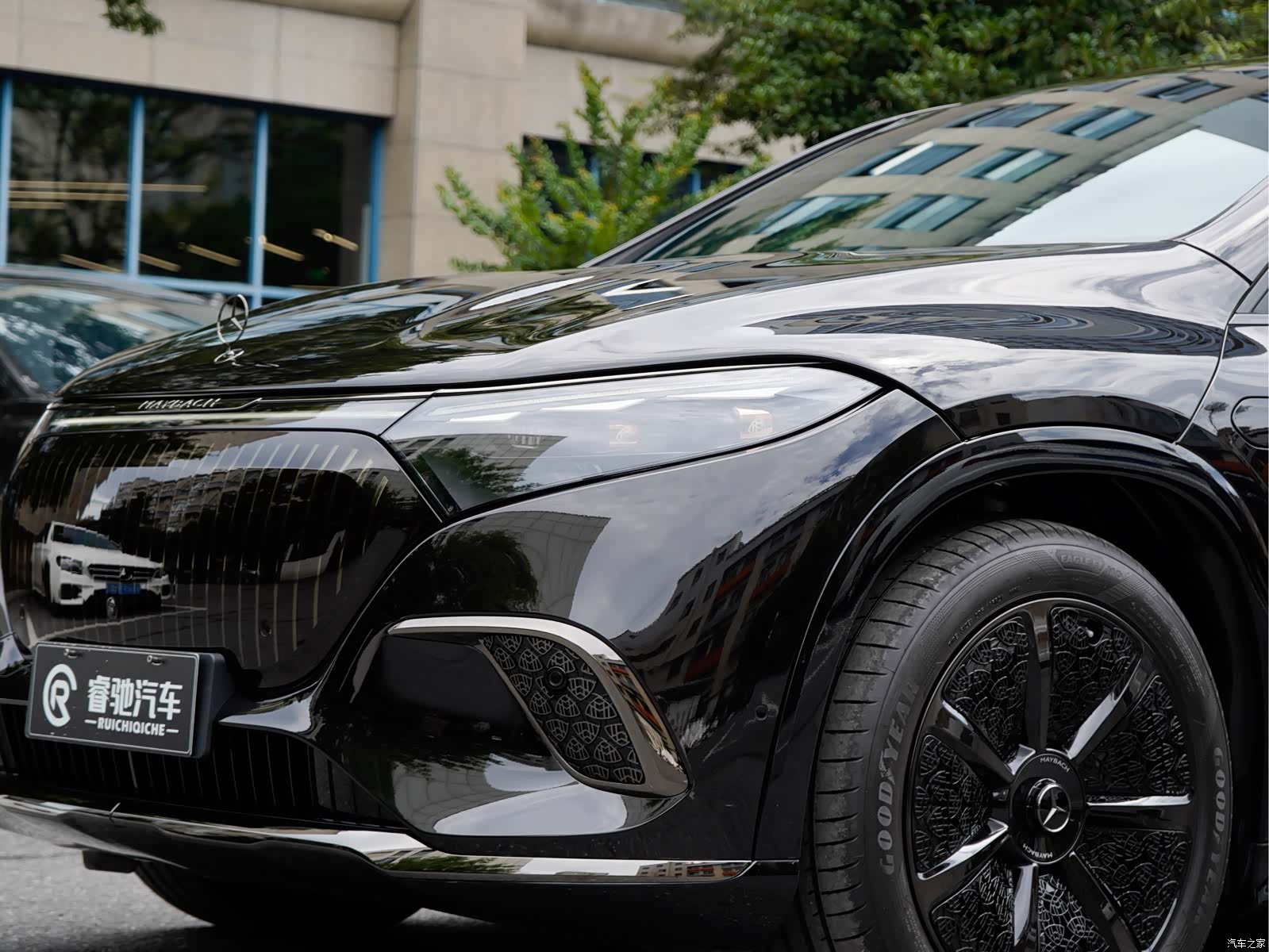 Maybach EQS, 2025 3