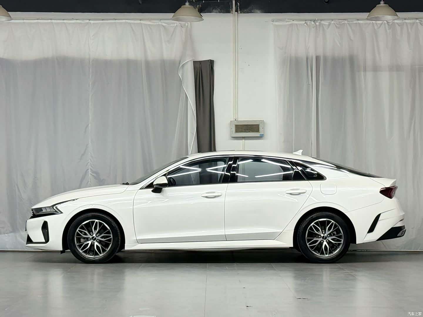 Kia K5, 2021 4