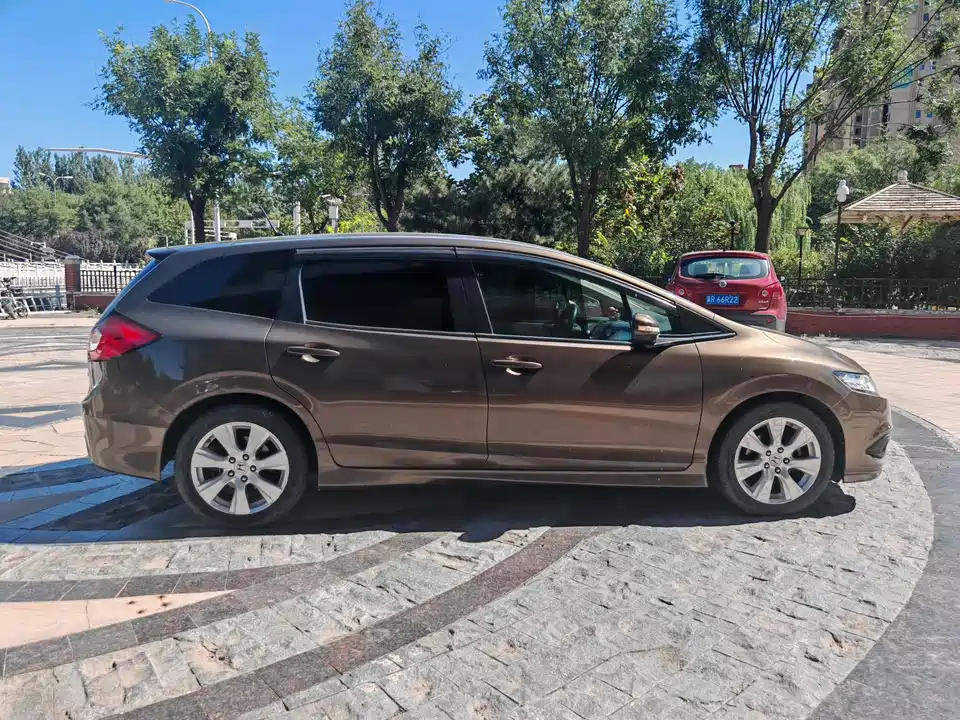 Honda Jade