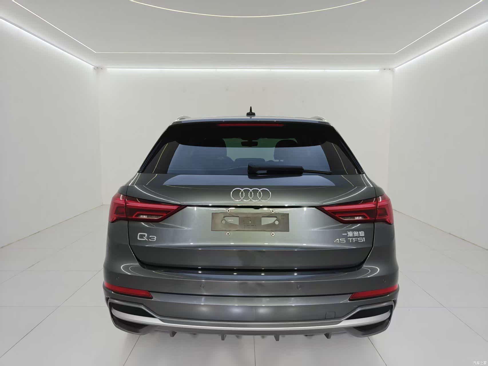 Audi Q3, 2022 все фото