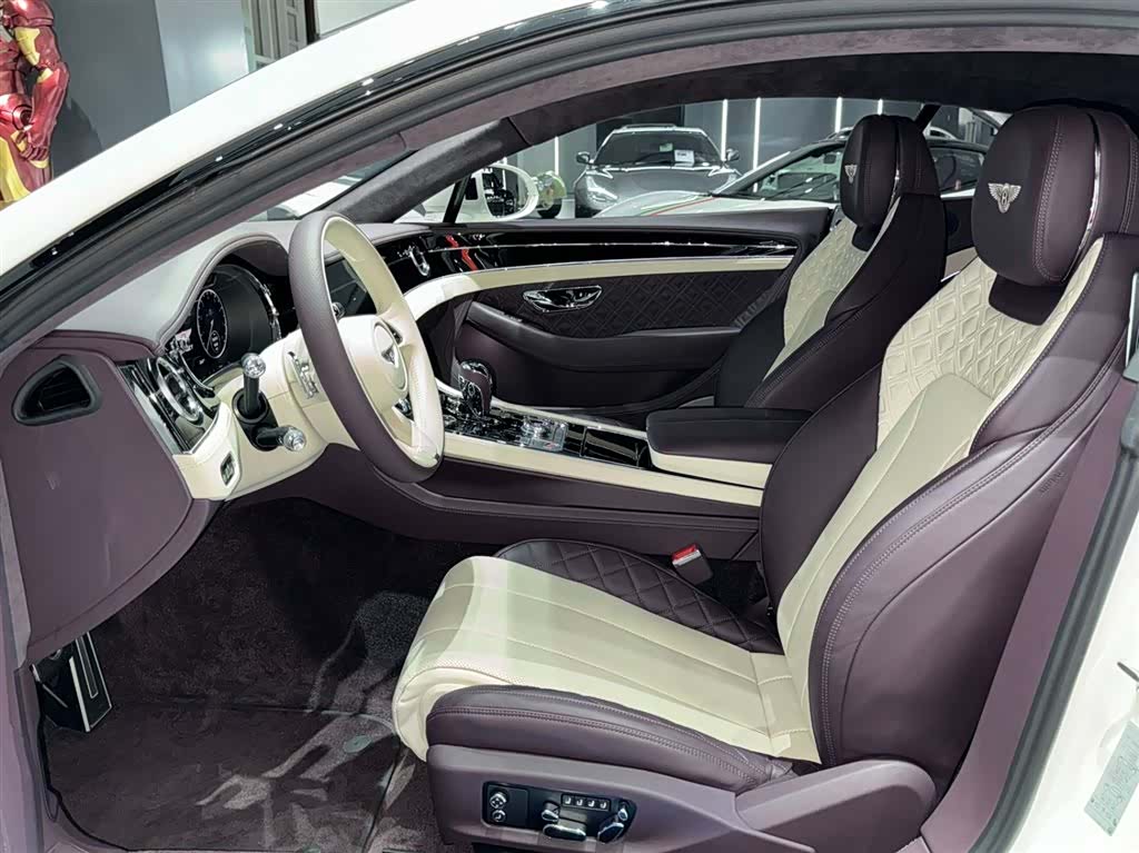 Bentley Continental GT, 2022 8