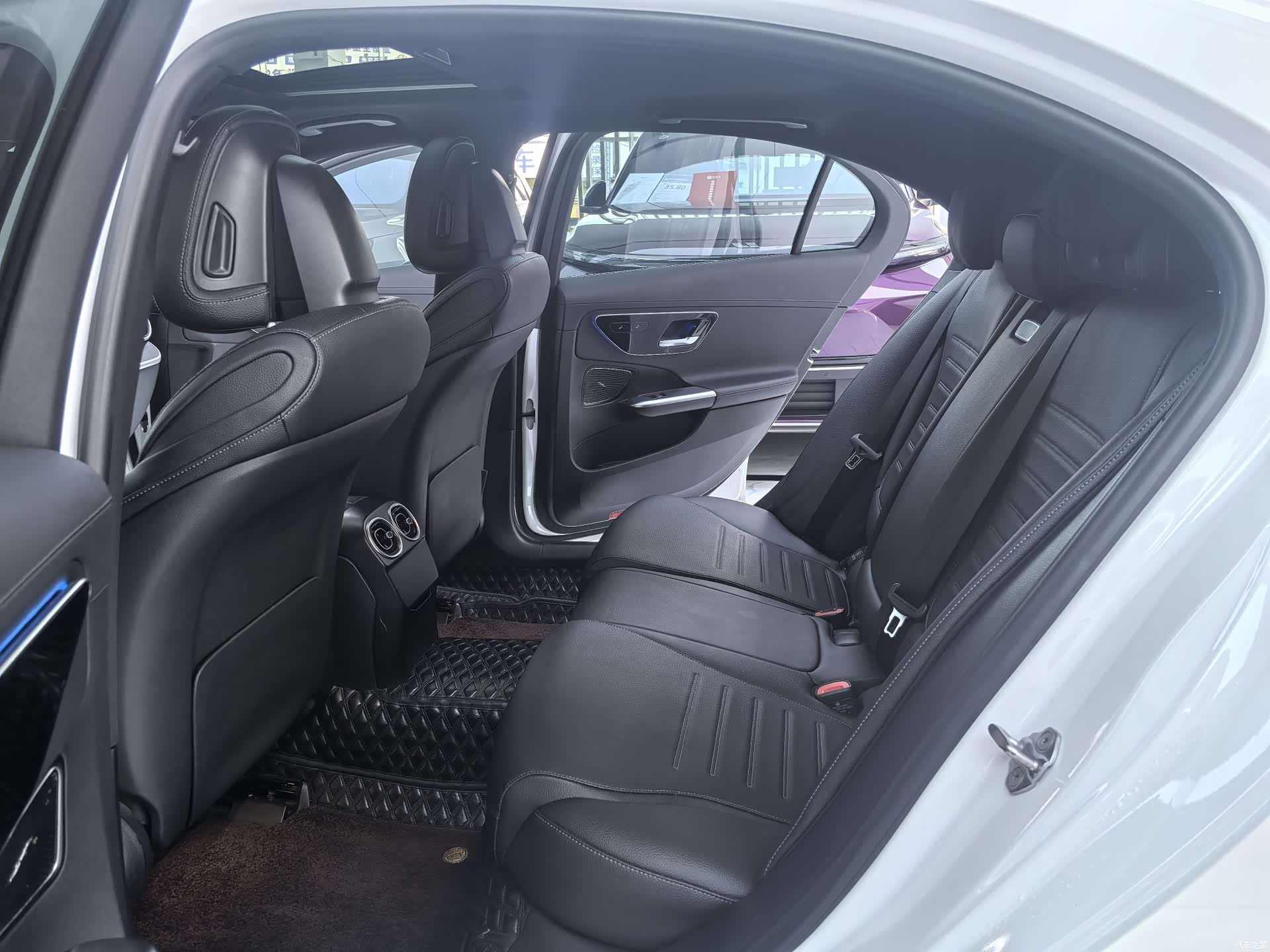 Mercedes-Benz C-Class, 2021 12