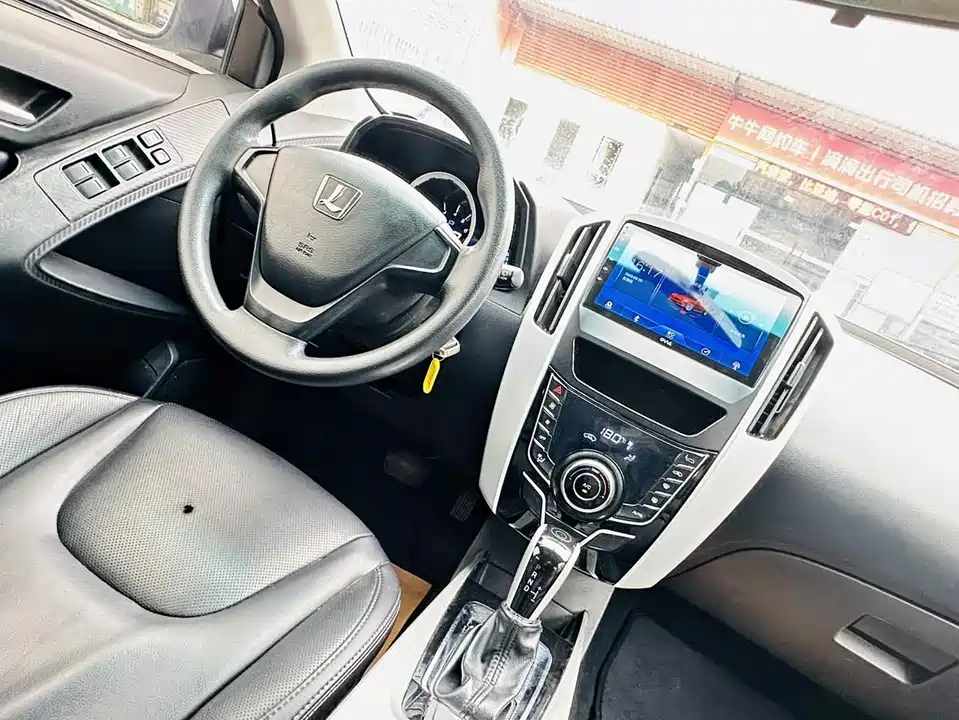 Luxgen Excellent 6 SUV