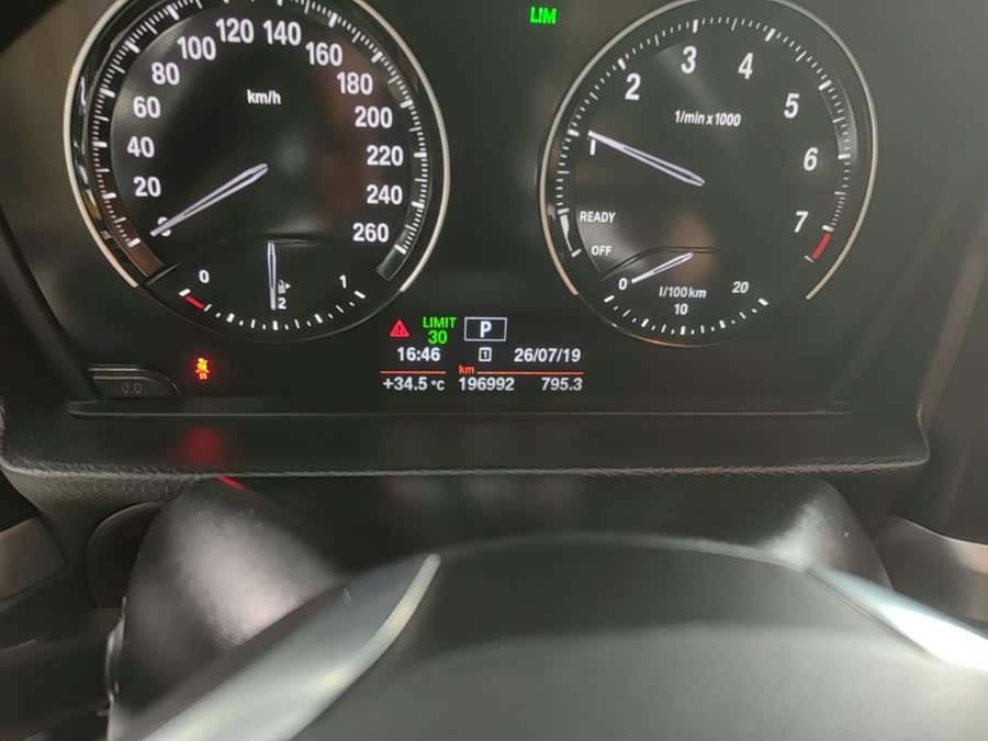 BMW 1 Series 2018, фото 12