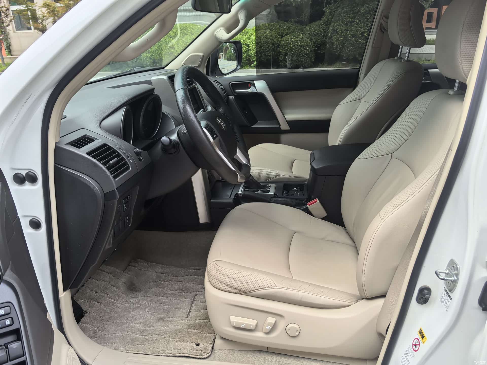 Toyota Prado, 2013 29