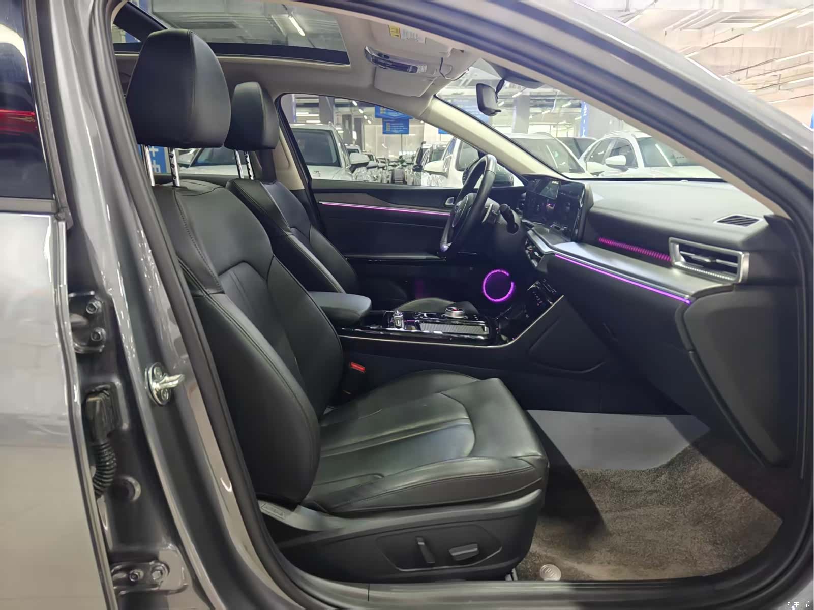 Kia K5, 2025 8
