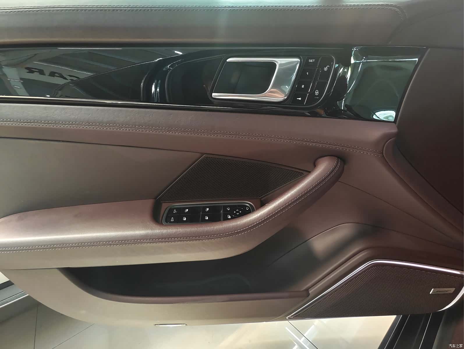 Porsche Panamera, 2018 11