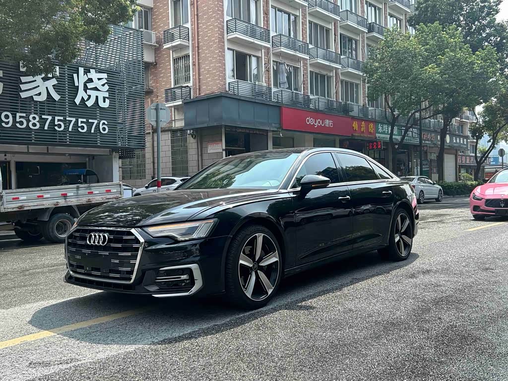 Audi A6L 2023 40 TFSI Luxury