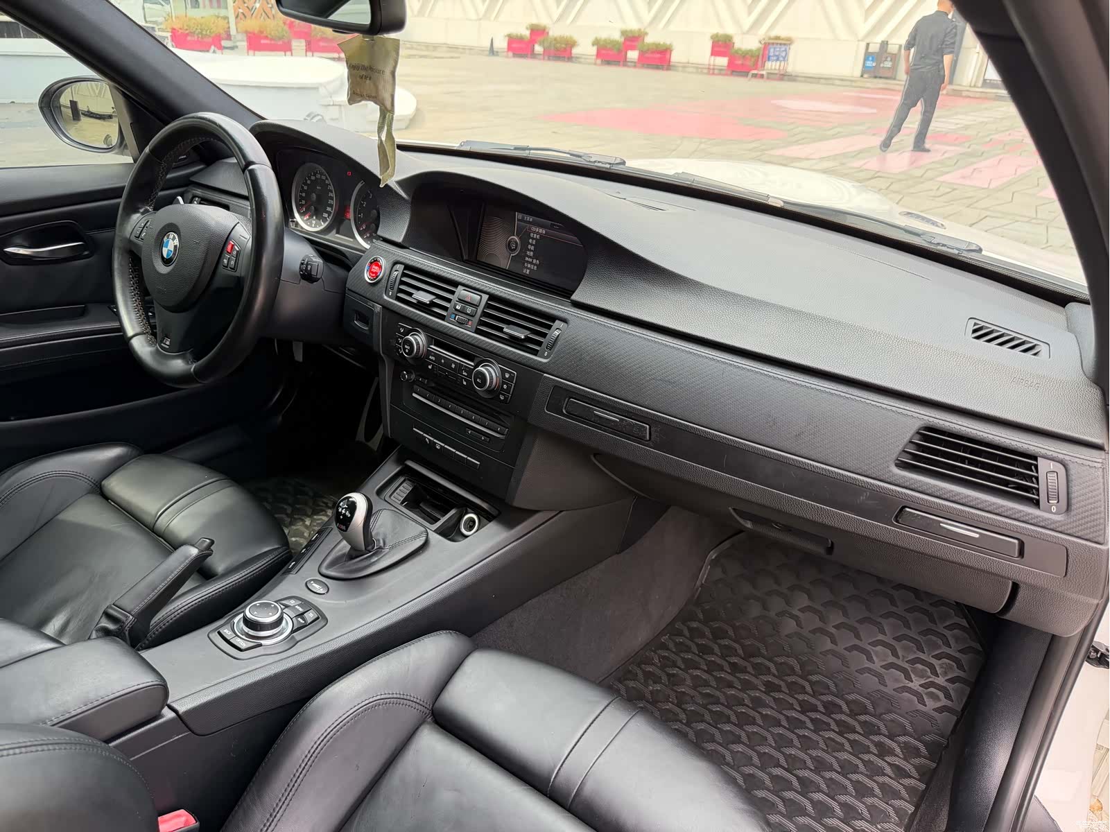 BMW M3, 2010 13