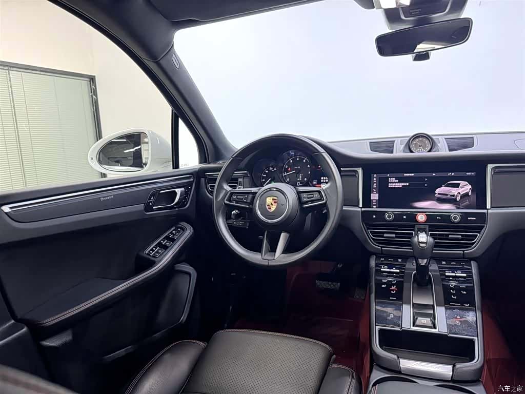 Porsche Macan, 2023 24