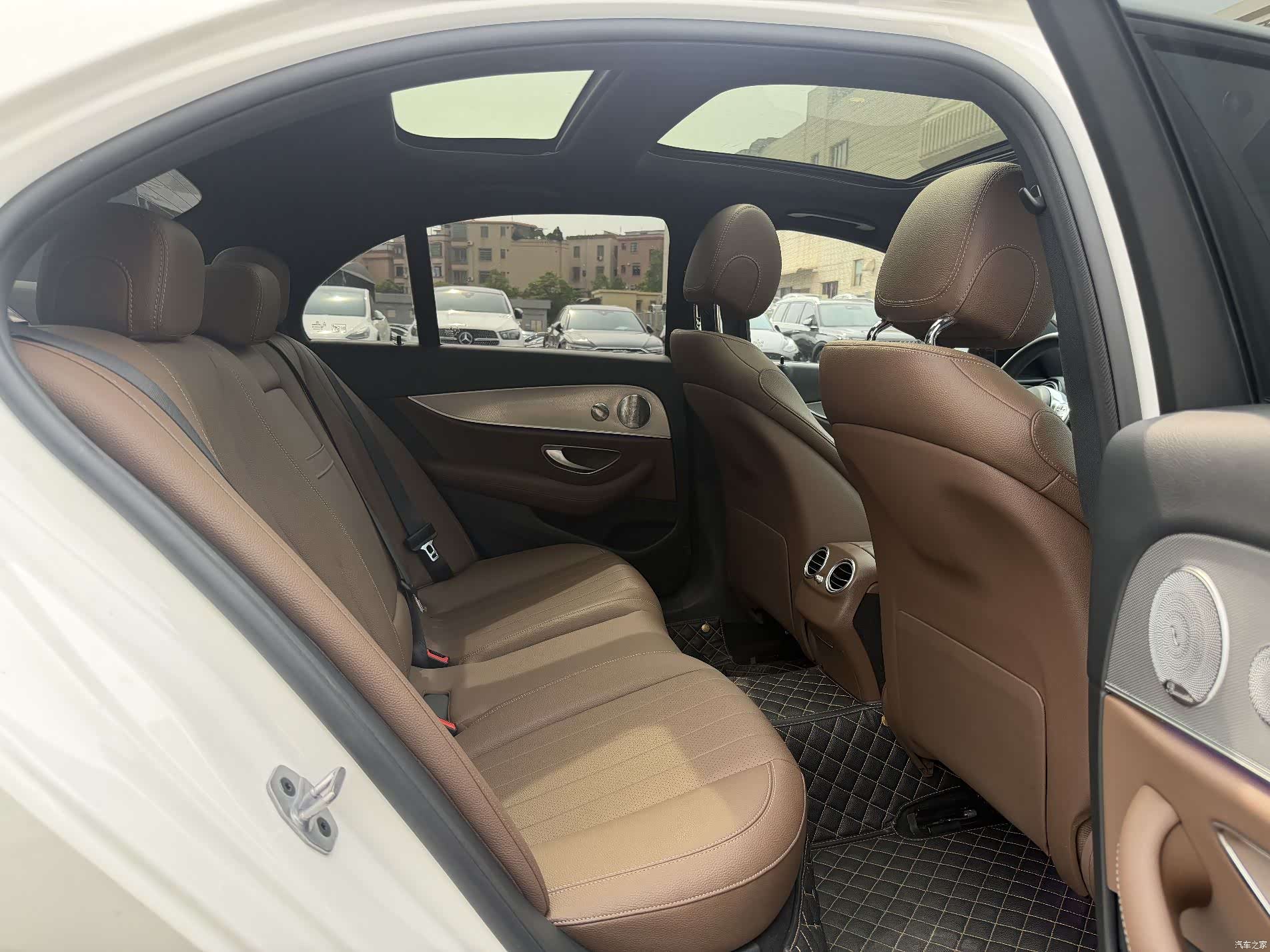 Mercedes-Benz E-Class, 2018 12