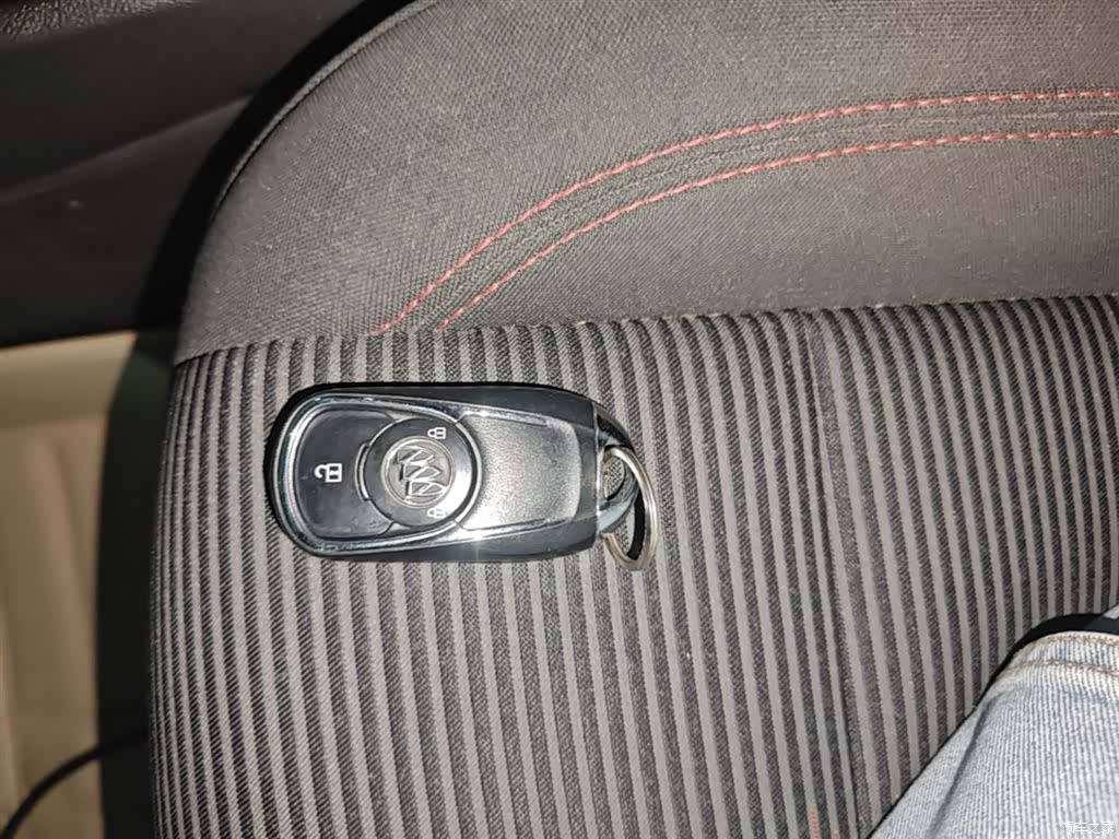 Buick Encore, 2017 9
