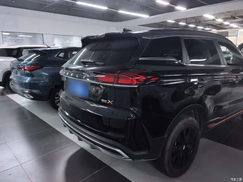 Geely Boyue, 2022 7