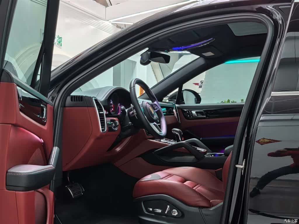 Porsche Cayenne, 2021 все фото