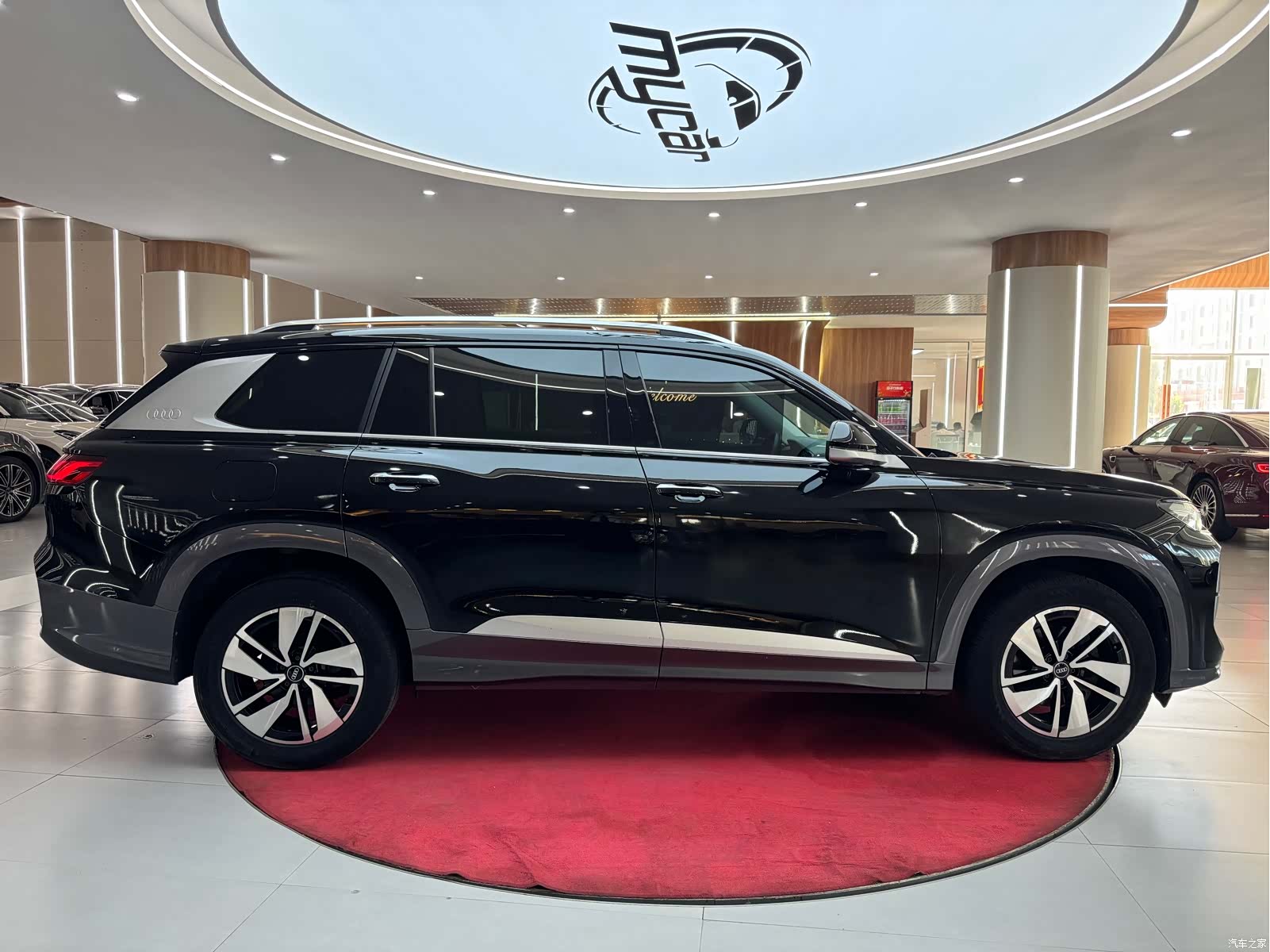 Audi Q6, 2023 4