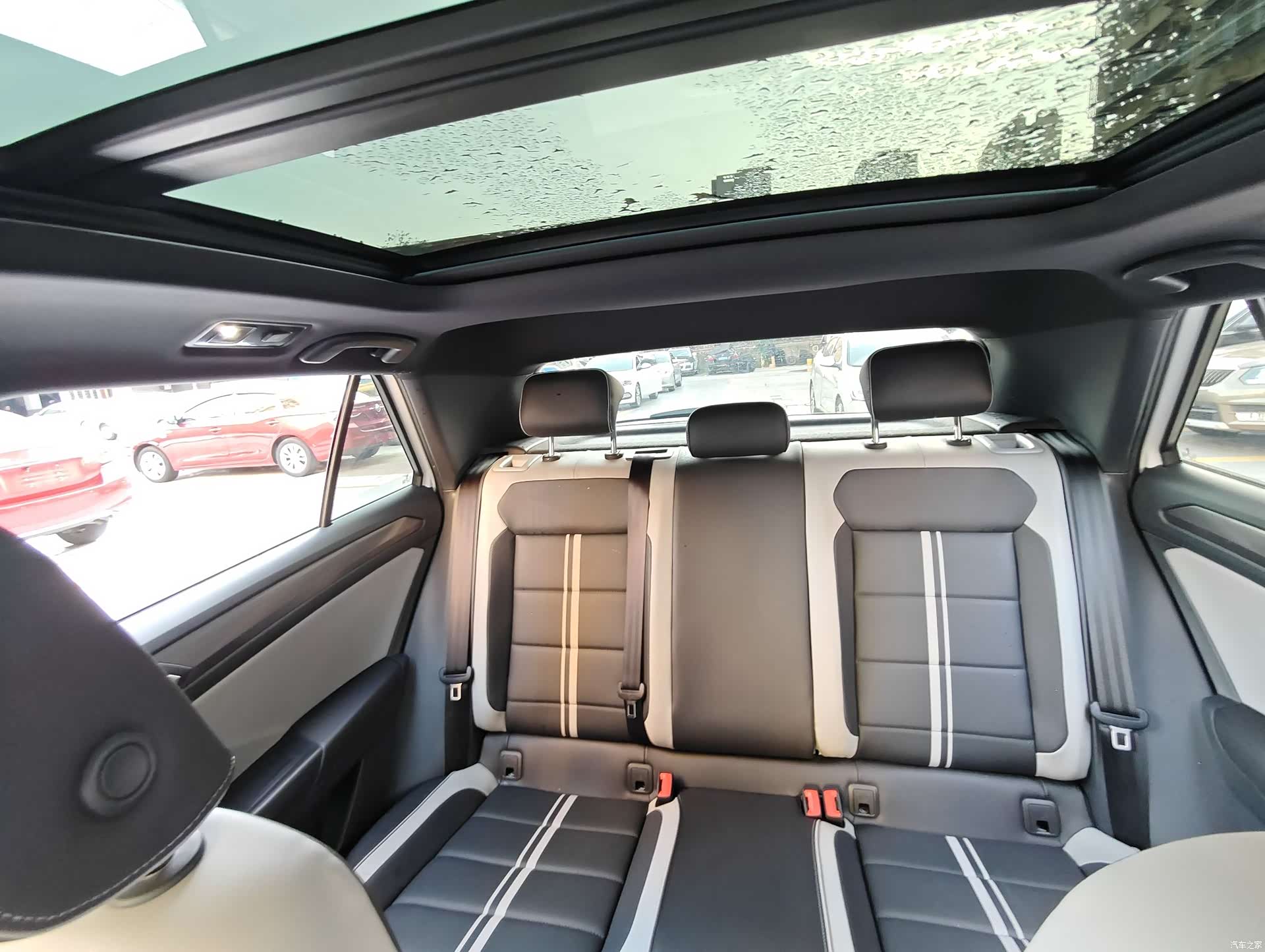 Volkswagen T-ROC, 2024 17