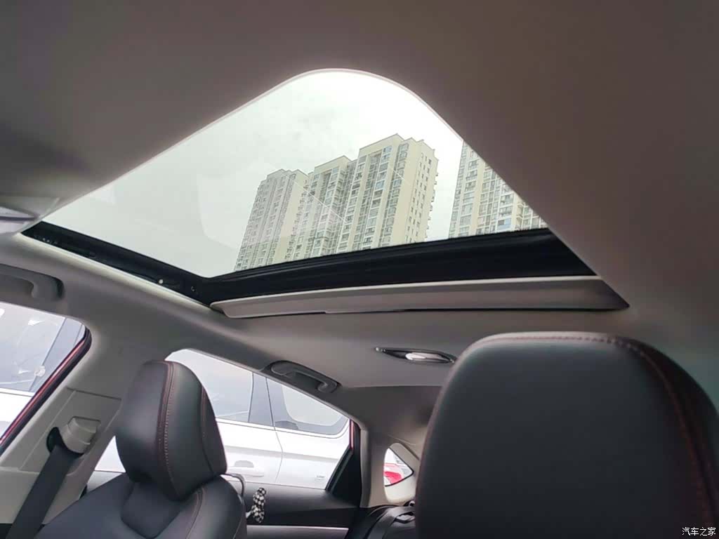 Geely Binray, 2019 18