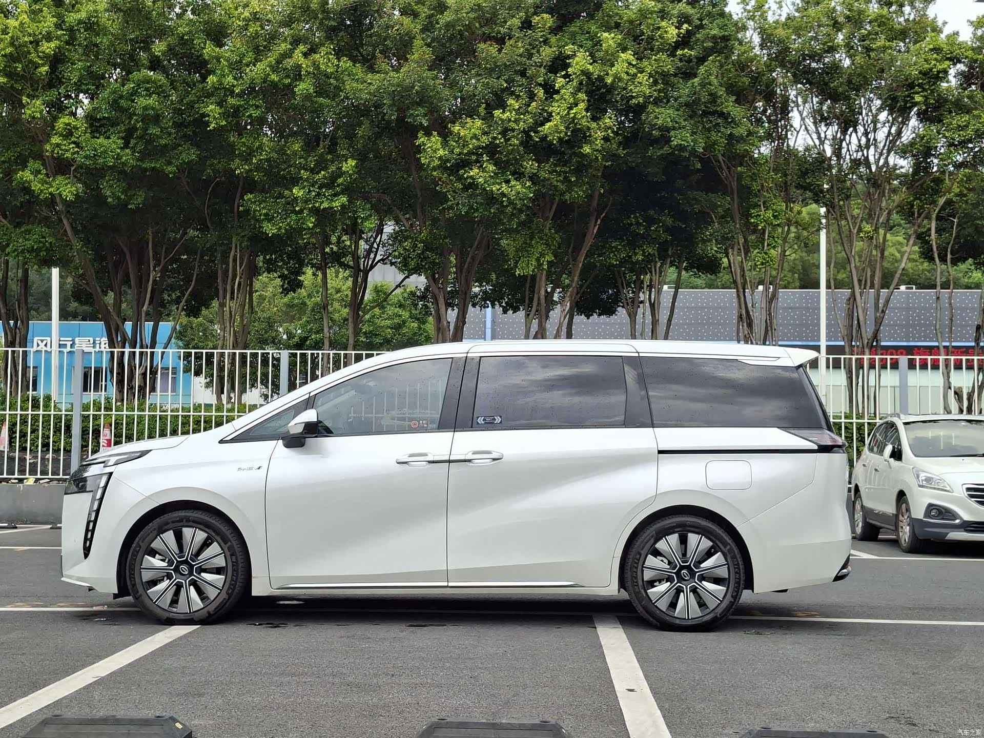 Trumpchi E8, 2024 6