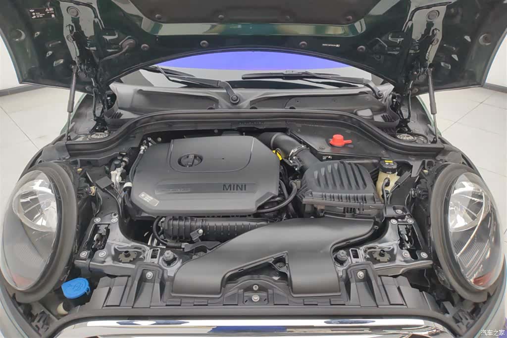 Mini ONE, 2019 10