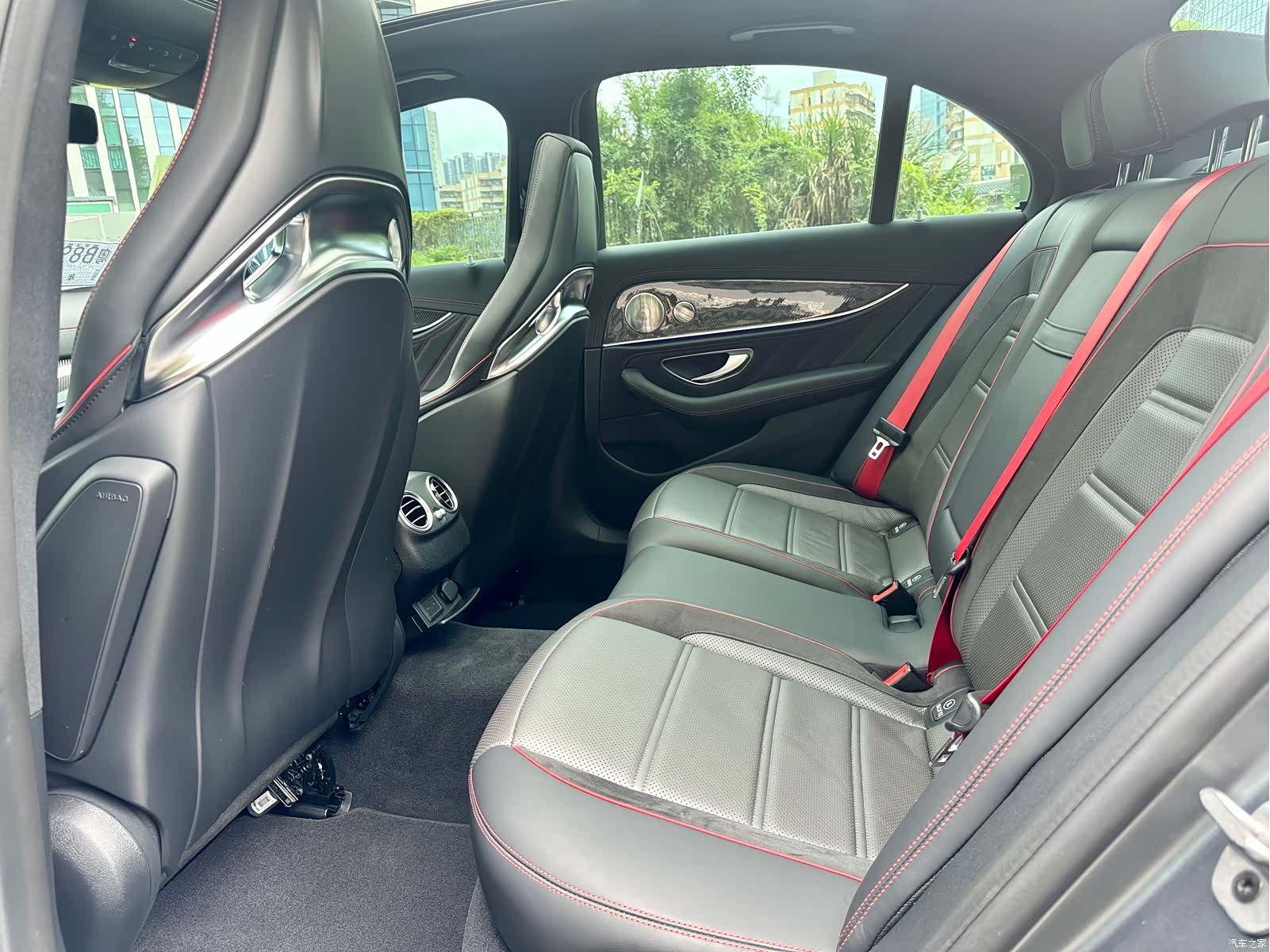 Mercedes-Benz E-Class, 2022 9