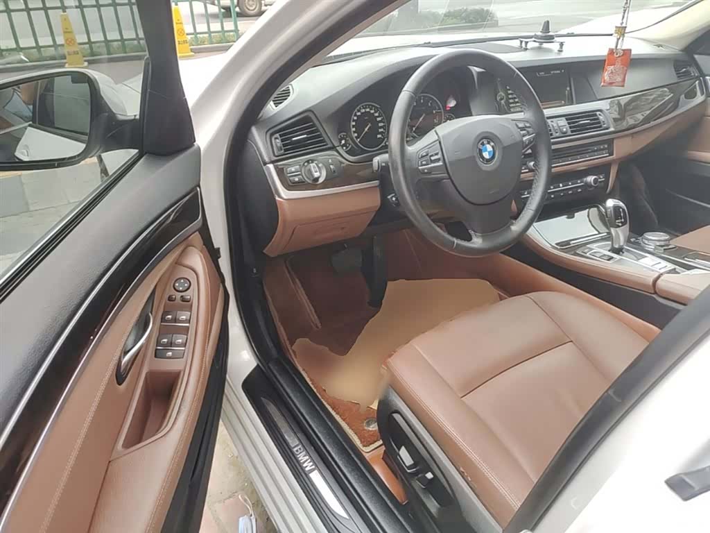BMW 5 Series, 2016 16