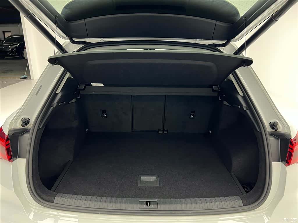 Audi Q3, 2021 12