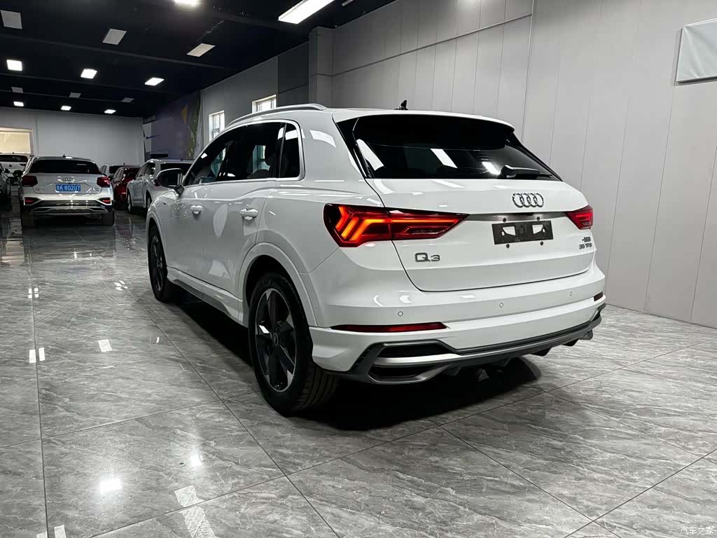Audi Q3, 2022 6