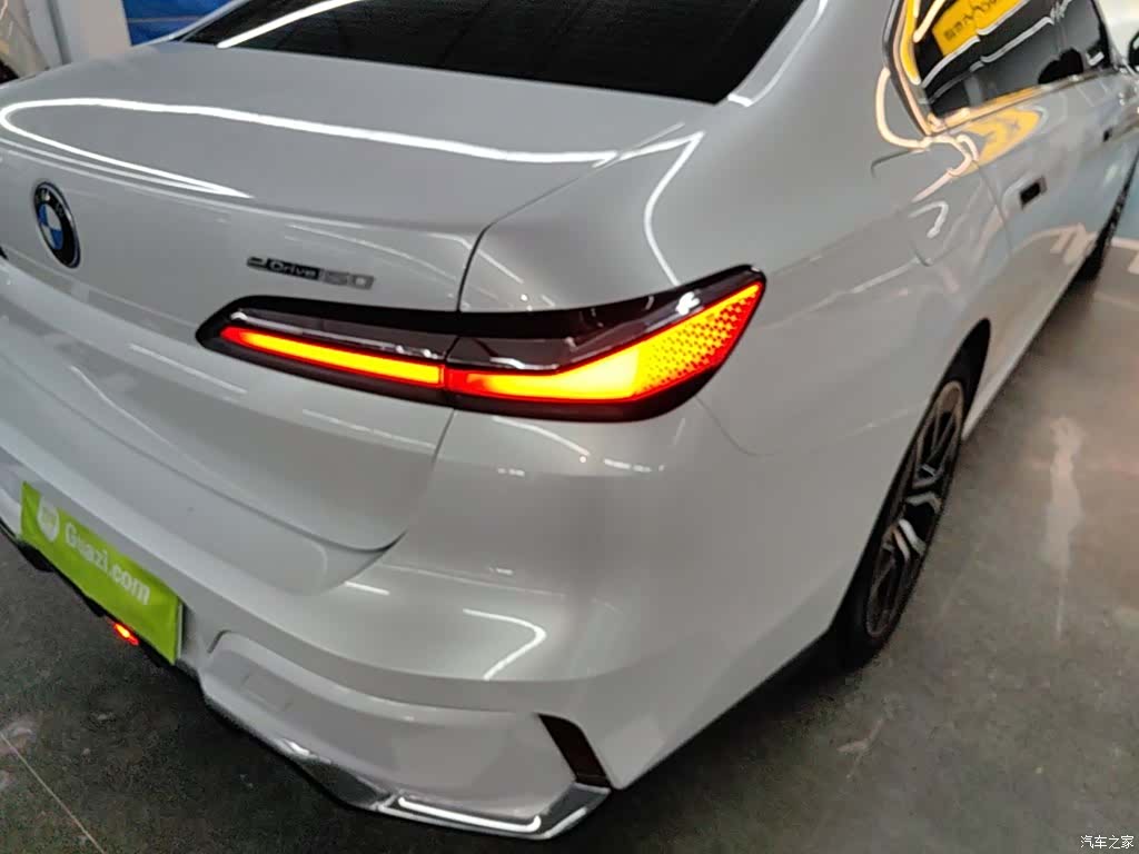 BMW i7, 2024 8