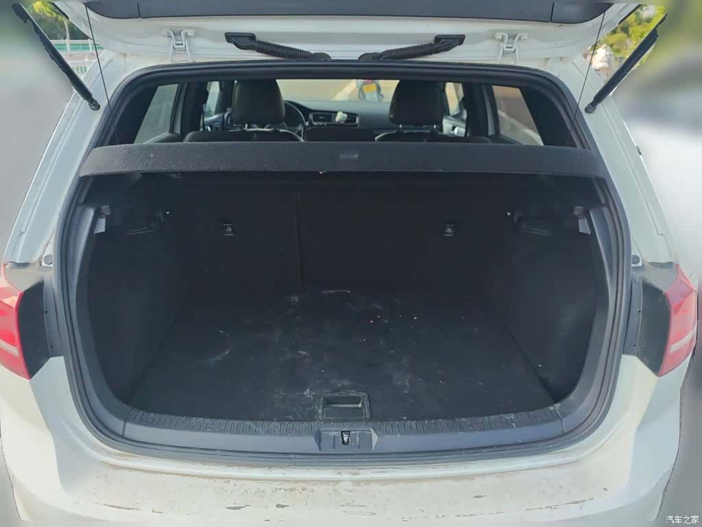 Volkswagen Golf, 2017 16